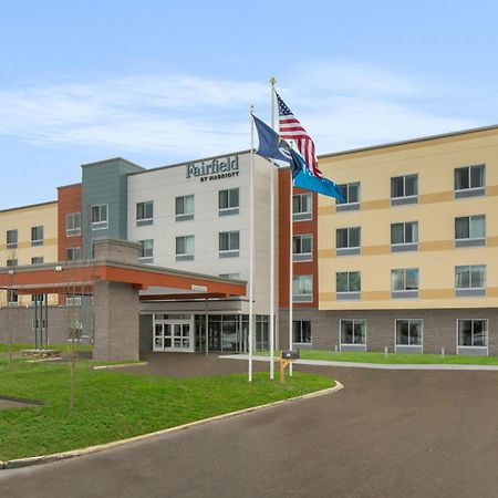 Fairfield By Marriott Inn & Suites Traverse City Exterior photo